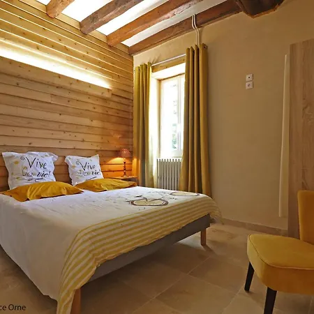 Spacieuse Longere Percheronne Avec Jardin, Spa, Activites Familiales Et Peche A La Ferme - Fr-1-497-138 *