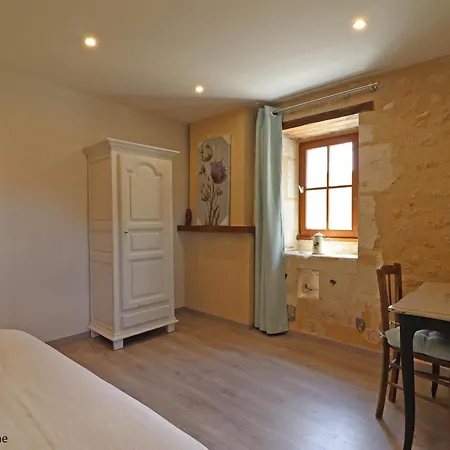 Longere Percheronne Spacieuse Avec Jardin Et En Option - Fr-1-497-138