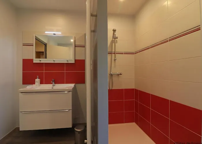 Longere Percheronne Spacieuse Avec Jardin Et En Option - Fr-1-497-138 Corbon (Orne)