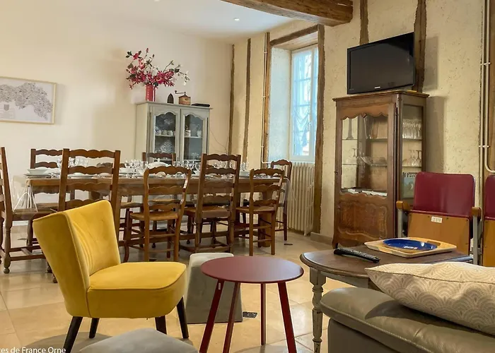 Longere Percheronne Spacieuse Avec Jardin Et En Option - Fr-1-497-138 *