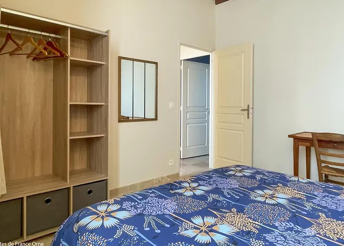 Longere Percheronne Spacieuse Avec Jardin Et En Option - Fr-1-497-138