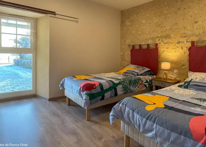 Longere Percheronne Spacieuse Avec Jardin Et En Option - Fr-1-497-138 Corbon (Orne)